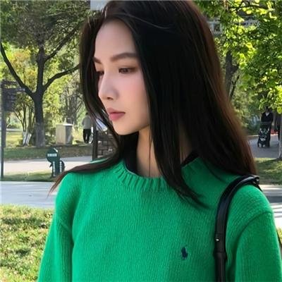 女孩海报