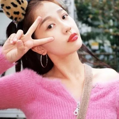 号舱房的女人海报